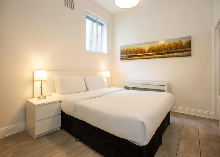 Temple Bar Essex Dublin